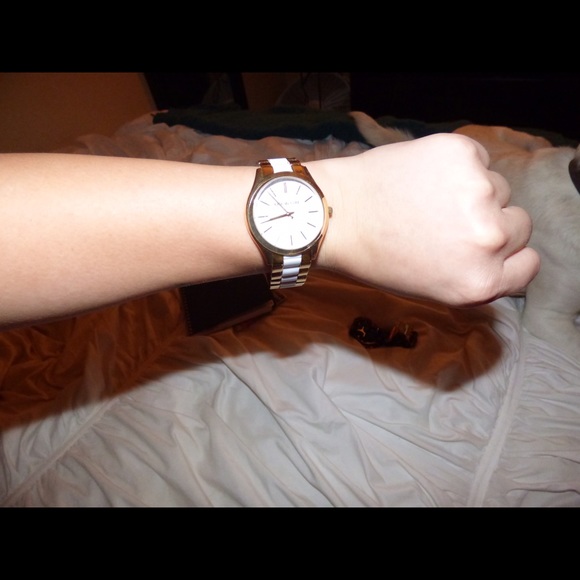 Michael Kors watch - Picture 3 of 3