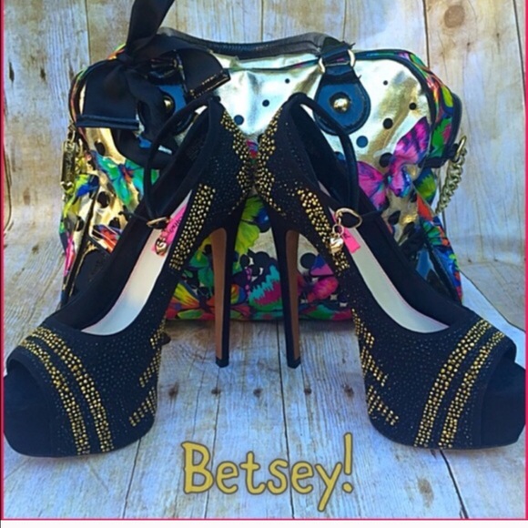 🎉SOLD🎉 - Picture 3 of 4