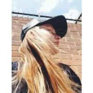 Meet your Posher, Pamela