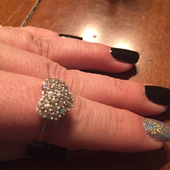 Heart ring - Picture 3 of 3