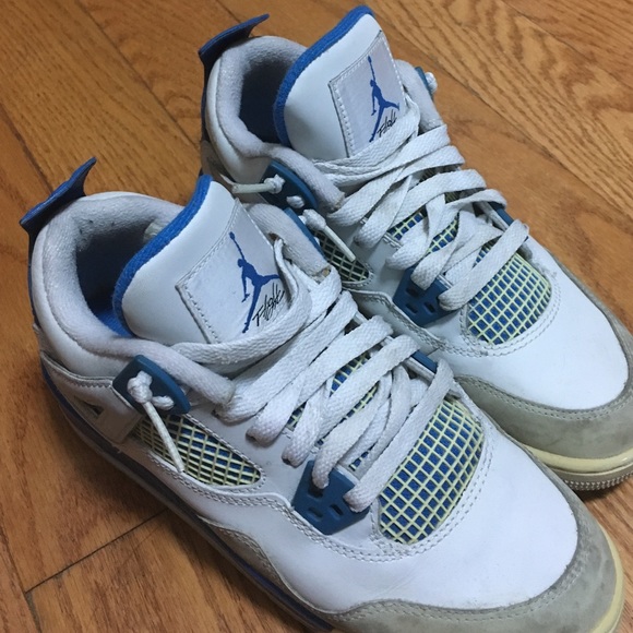 Air Jordan retro 4's (Military Blue)