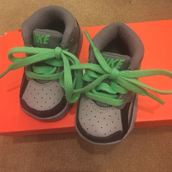 Infant Nike air max