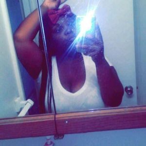 Meet your Posher, Jamila