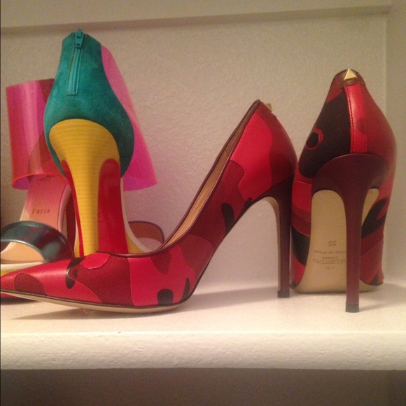 Valentino Camouflage pumps