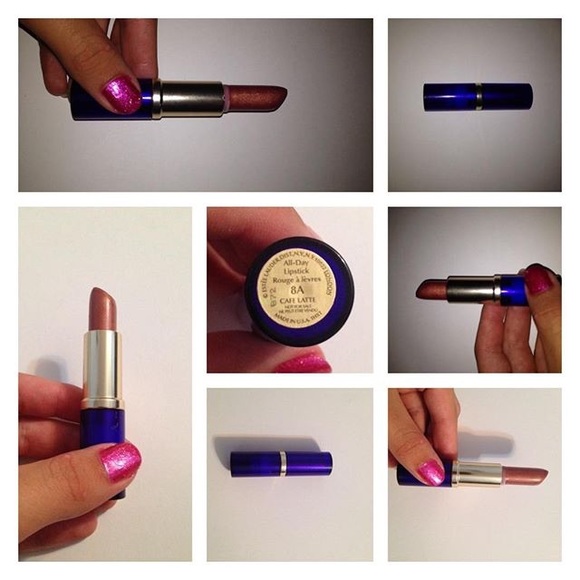 Estée Lauder All day lipstick "Cafe latte"