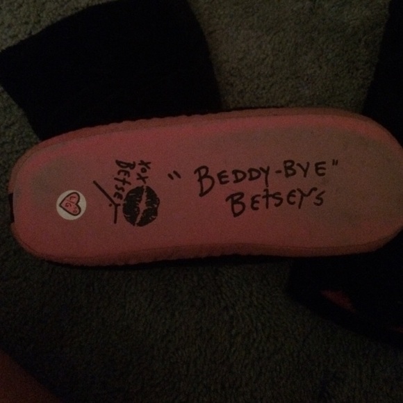 Boot Slippers - Picture 2 of 4