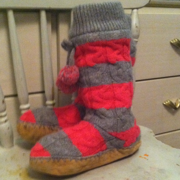 Slippers - Picture 4 of 4
