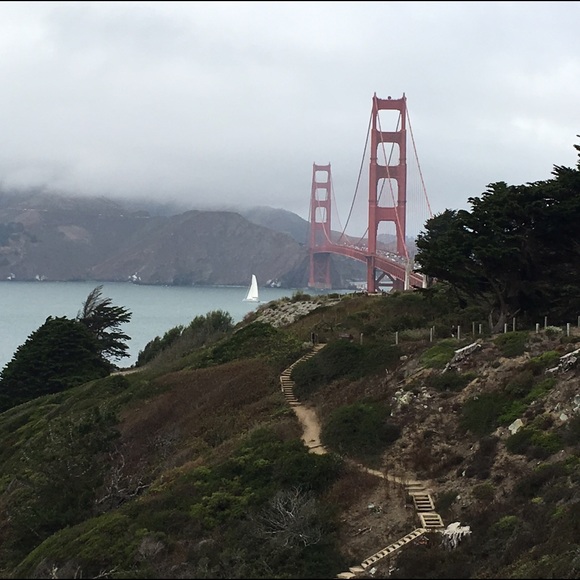 Meet your Posher, Adriana - Picture 2 of 3