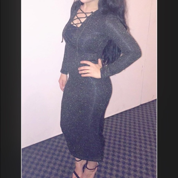 Black and gold Long sleeve midi dress