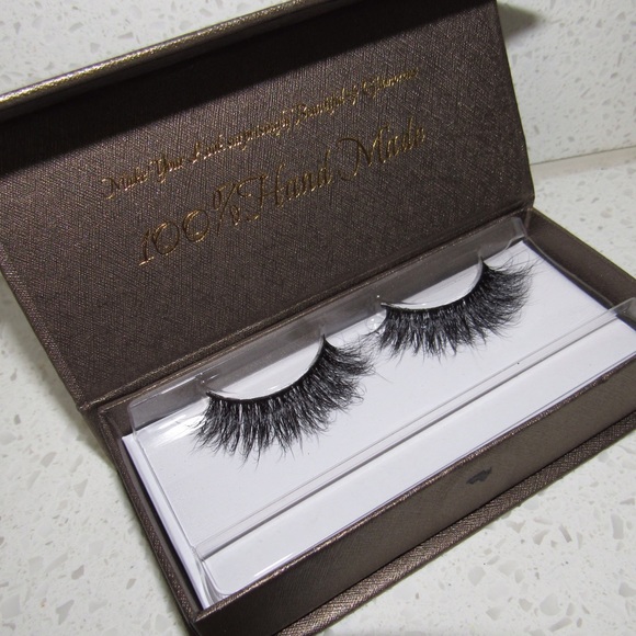 Mink false lashes
