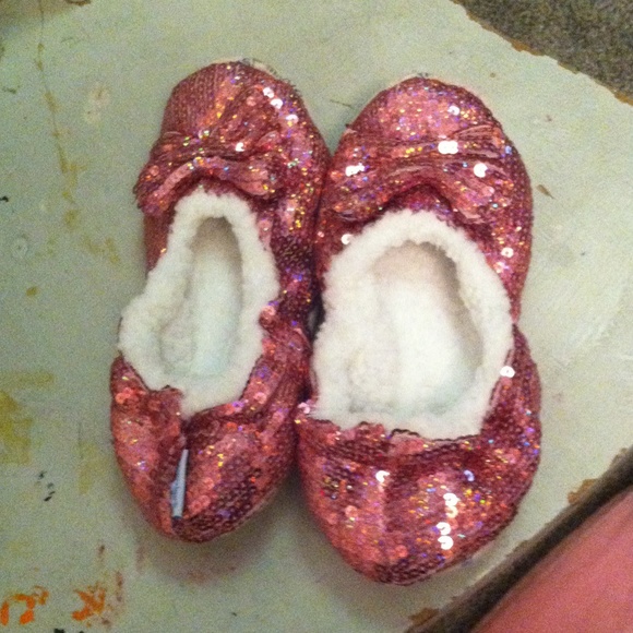 Slippers - Picture 2 of 3