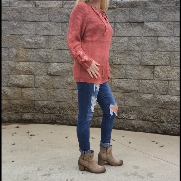 💥 Hot Item 💥Lace up pullover - Picture 4 of 4