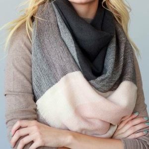 Colorblock Blanket Scarf