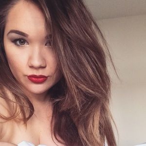 Meet your Posher, Natalie