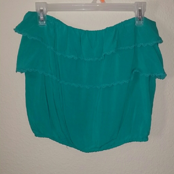 Sleeveless shirt