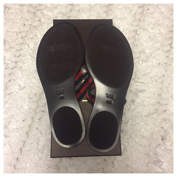 💯 Authentic Gucci Web Flip Flops - Picture 3 of 3