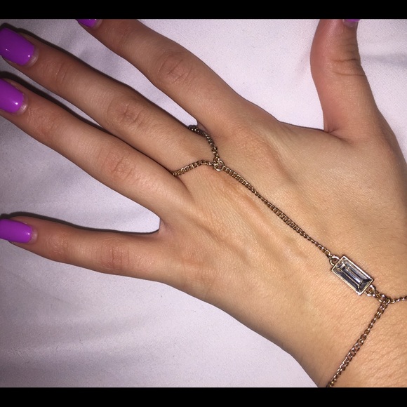 Attached Ring and bracelet - Picture 1 of 3