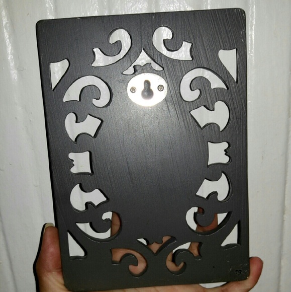 🅹 Wall Decor - Picture 2 of 3