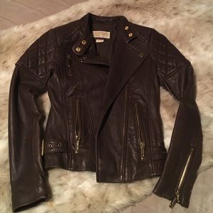 LEATHER JACKET!!