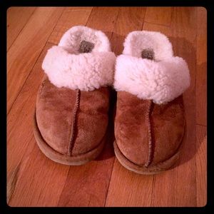 UGG chestnut slippers w/ sheepskin lining.