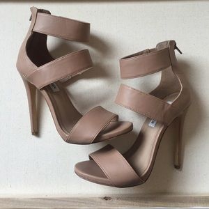 Steve Madden nude heels