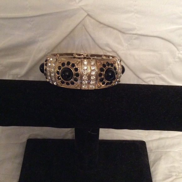 Stretch bangle