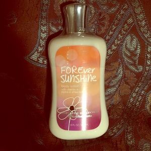 Bath and body works lotion 8oz
