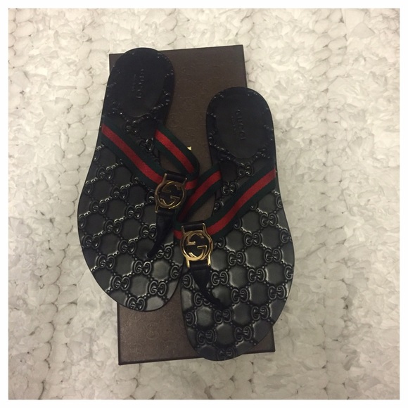 💯 Authentic Gucci Web Flip Flops - Picture 1 of 3