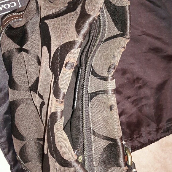 Coach - Picture 3 of 3