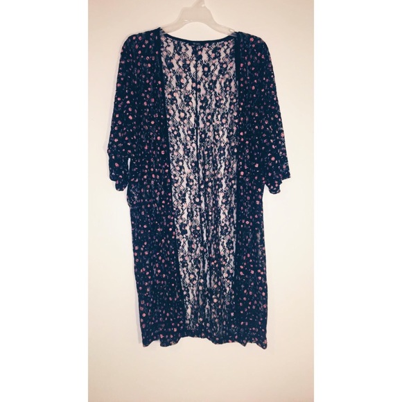 Gorgeous black lace flower print cardigan
