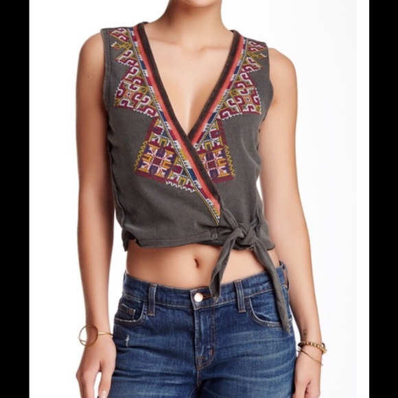 . NWOT.    Free People cropped top.