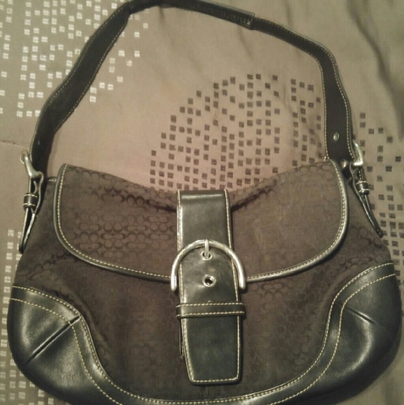 Coach Signature Soho Hobo
