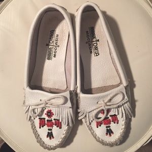 Minnetonka leather moccasin