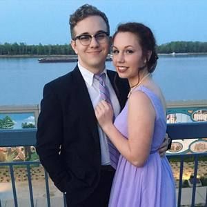 Meet your Posher, Ellen