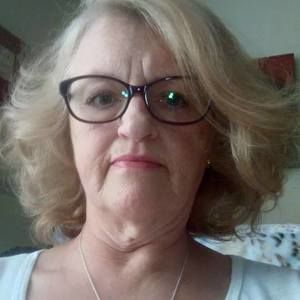 Meet your Posher, Valerie