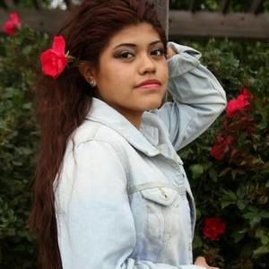 Meet your Posher, Alexis