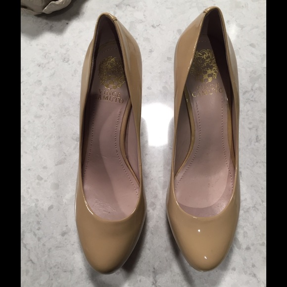 Vince Camuto beige pumps