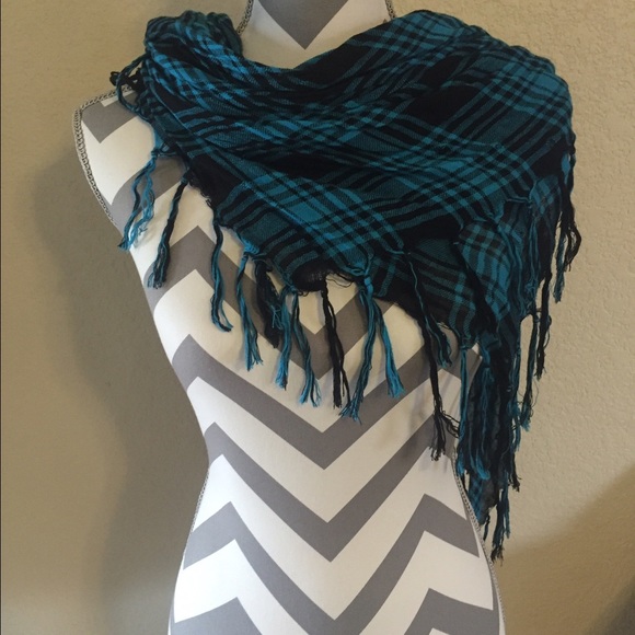 Blue Scarf - Picture 1 of 3