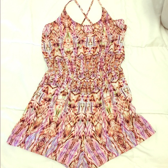 Pretty little romper 🌴☀️🐬