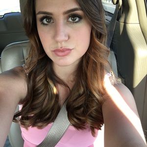 Meet your Posher, Brooke