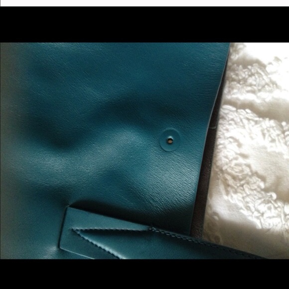 Vince Signature Tote - Teal - Picture 4 of 5