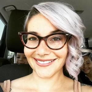 Meet your Posher, Jaclyn