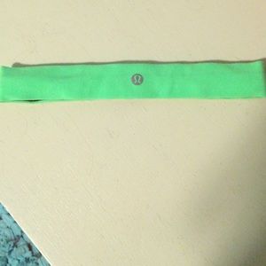 Lululemon pistachio headband