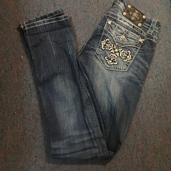 Miss me straight Jean! Size 28 - Picture 2 of 3