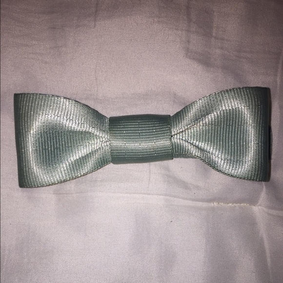 Harvey's Seatbelt Bag Bow Accessory