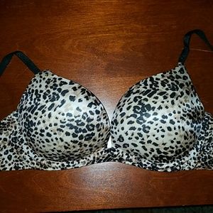 Victoria Secret 32C Leopard Print Bra