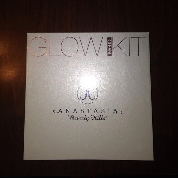 Anastasia Glow Kit (GLEAM)