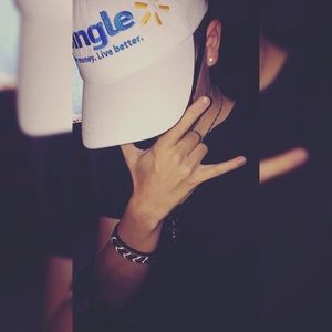 Meet your Posher, Aaron