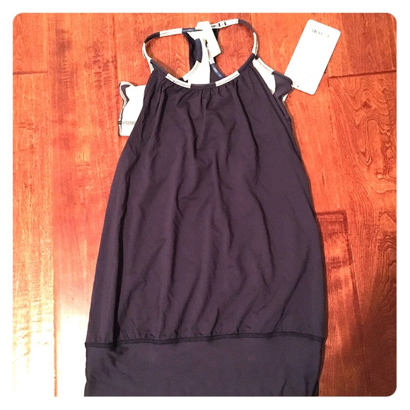 Lululemon no limits tank