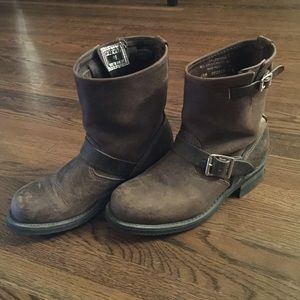 Frye Engineer boot 8R